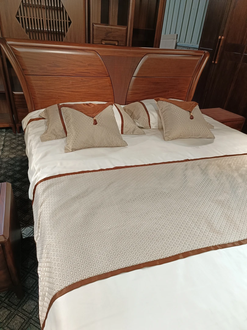 美琦临黑胡桃木219大床 奢华款