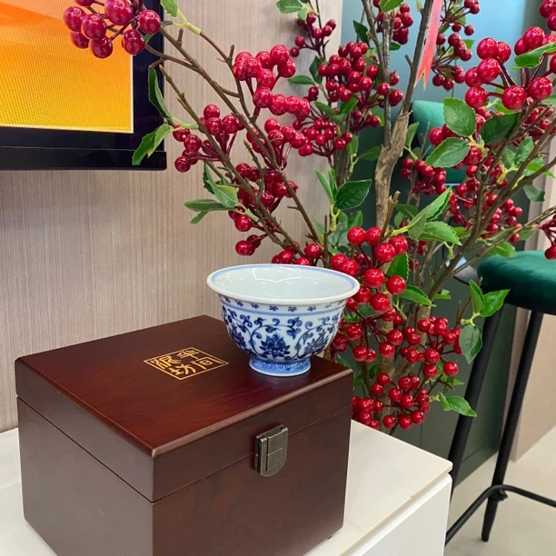 【半间泥坊】永乐压手杯高端仿古经典款缠枝莲压手杯