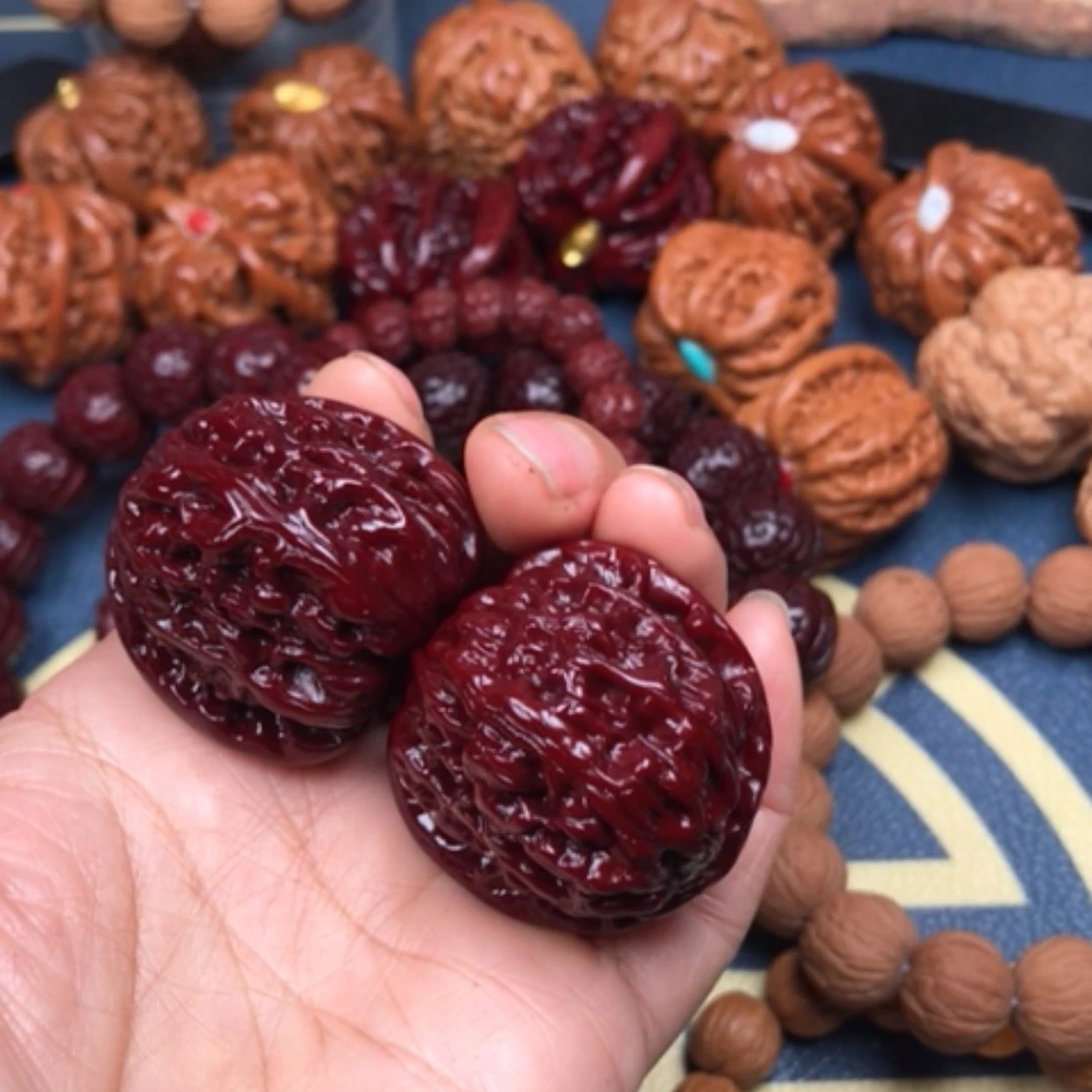 【闪购商品】文玩核桃吊坠脑****员