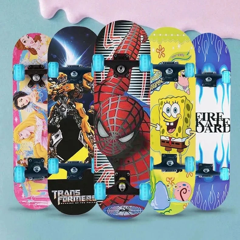 初学者滑板车3-14岁儿童闪光四轮板青少年学生专业版双翘板轮滑