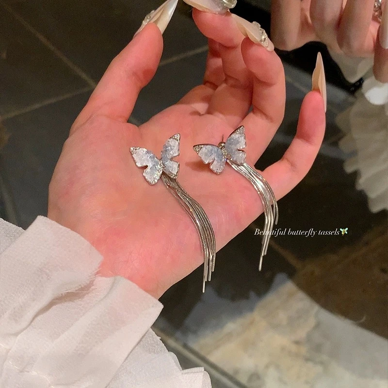 铜合金合成锆石耳饰 夏日新款碎冰蓝蝴蝶流苏耳环后挂式两戴耳饰