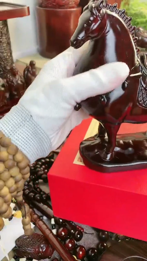 【闪购商品】木头黑檀马摆