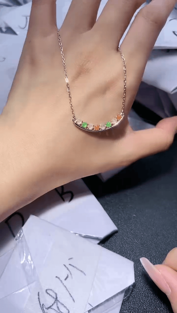 【闪购商品】翡翠吊坠(赠链)银S925镶嵌.