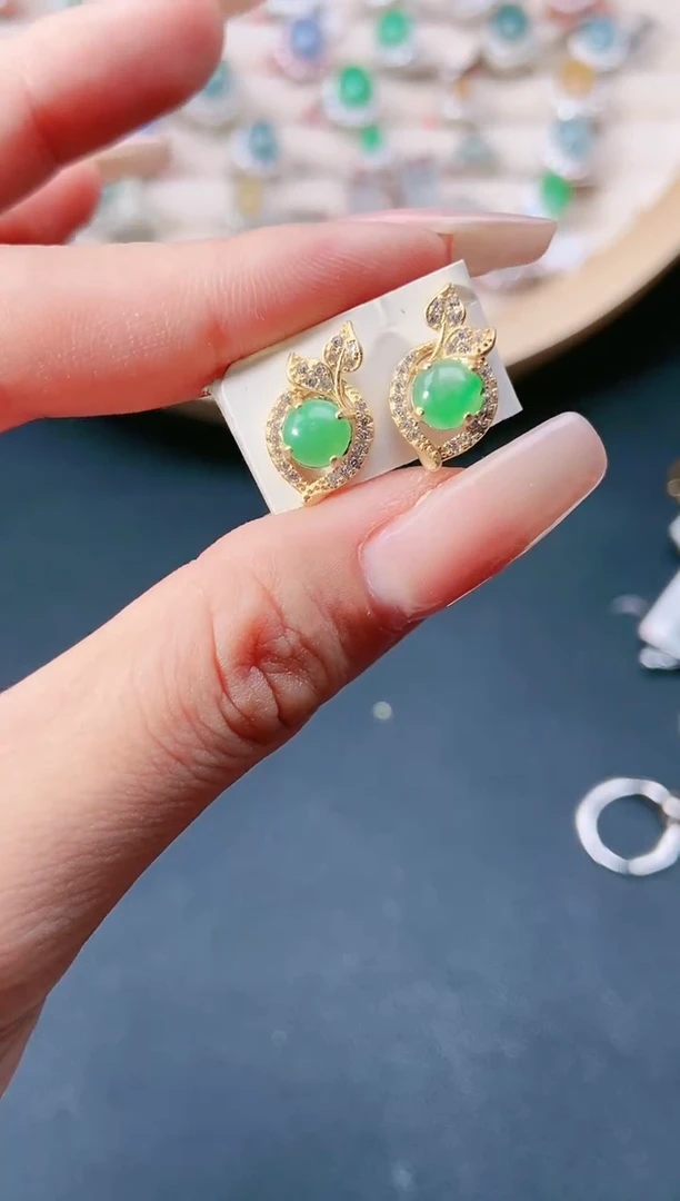 【闪购商品】翡翠吊坠(不含链)银S925镶嵌.