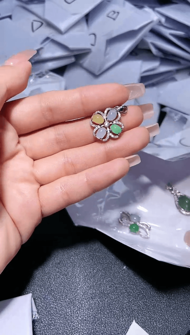 【闪购商品】翡翠吊坠(不含链)银S925镶嵌.