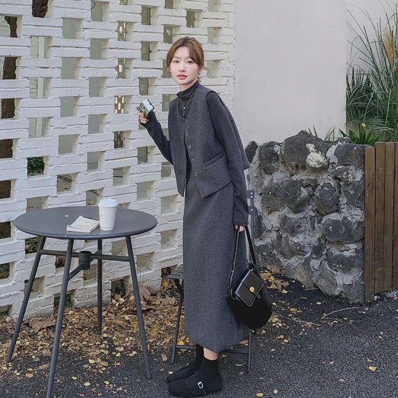 灰色时髦毛呢马甲套装裙女秋季爆款韩系高级感小香风半身裙三件套