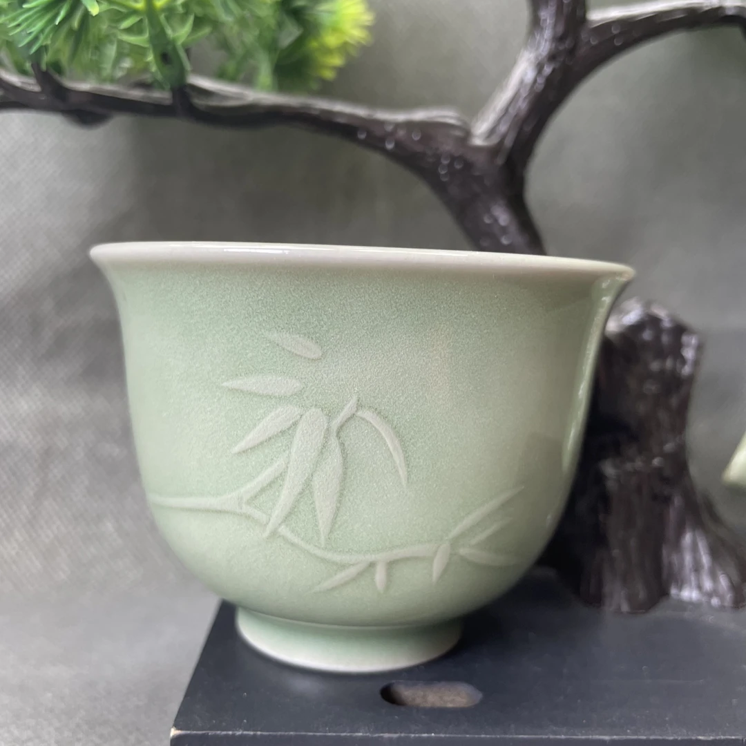 东斗•原矿汝瓷豆青釉不开片手工雕刻玉兰杯