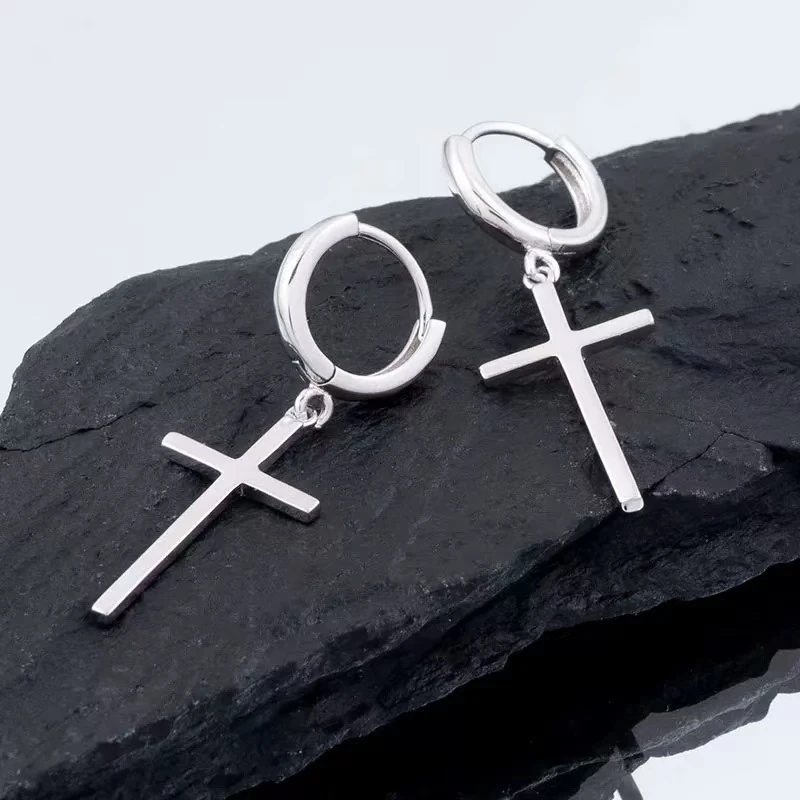 钛钢耳饰 潮流朋克风百搭耳环小众时尚简约耳钉高级感十字架耳夹