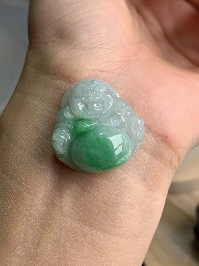 20天然缅甸翡翠A货飘辣绿阳绿厚装饱满佛公坠尺寸25.3*24.6*10.8