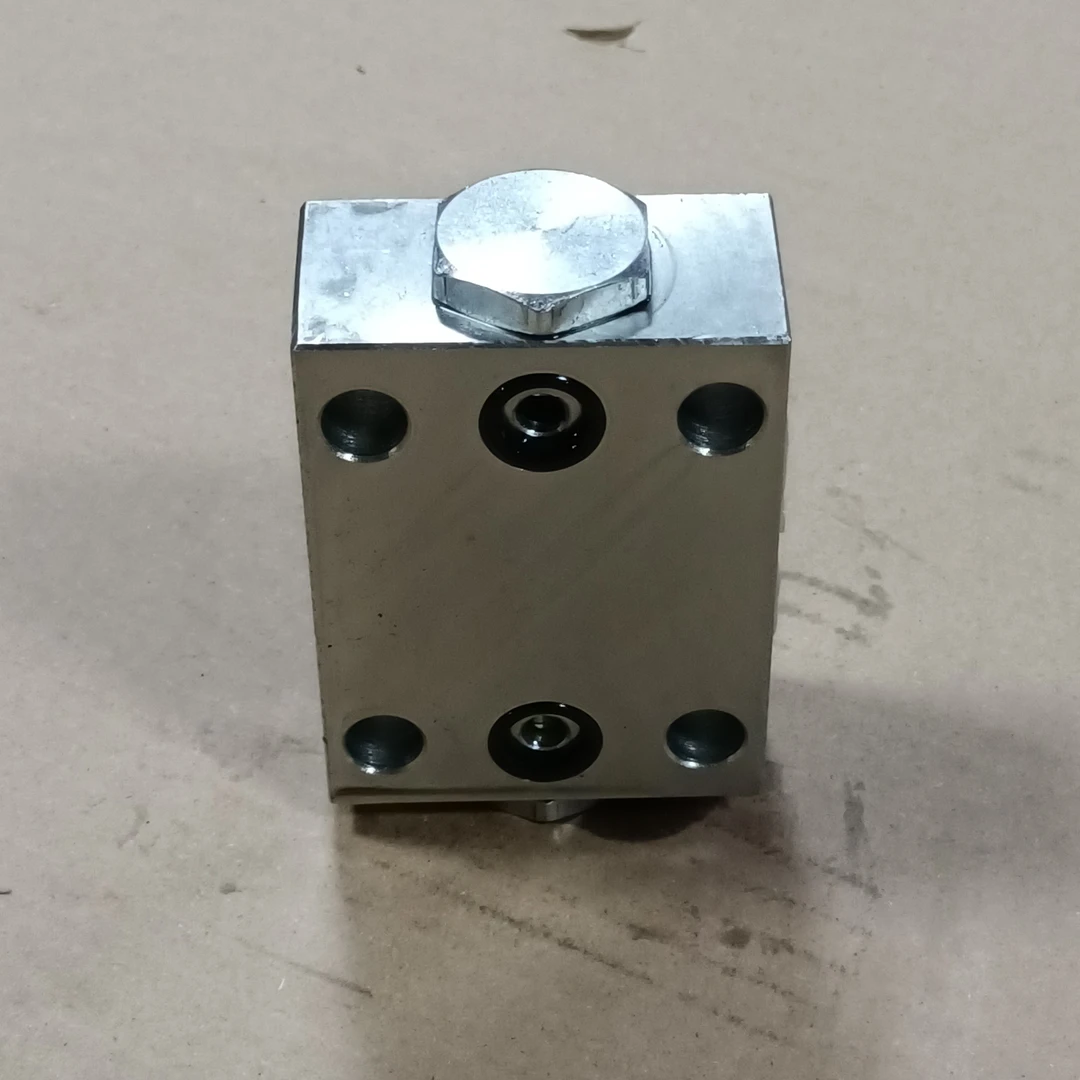 百特随车吊支腿液压锁，用于支腿油缸