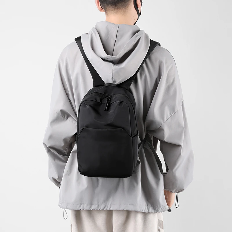 小号双肩包男士小型迷你双肩背包户外休闲旅行轻便大学生背包简约