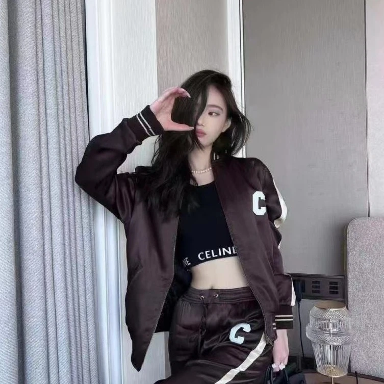 全新未使用 Celine/思琳 徽标字母纯色休闲外套/36码