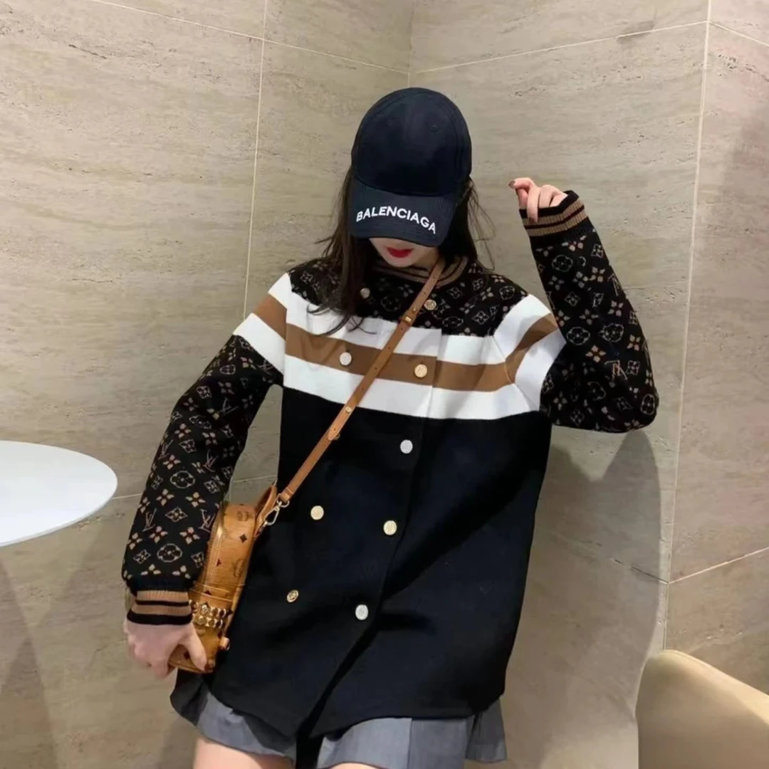 全新未使用 Louis Vuitton 条纹拼色排扣外套/XS/公价36000