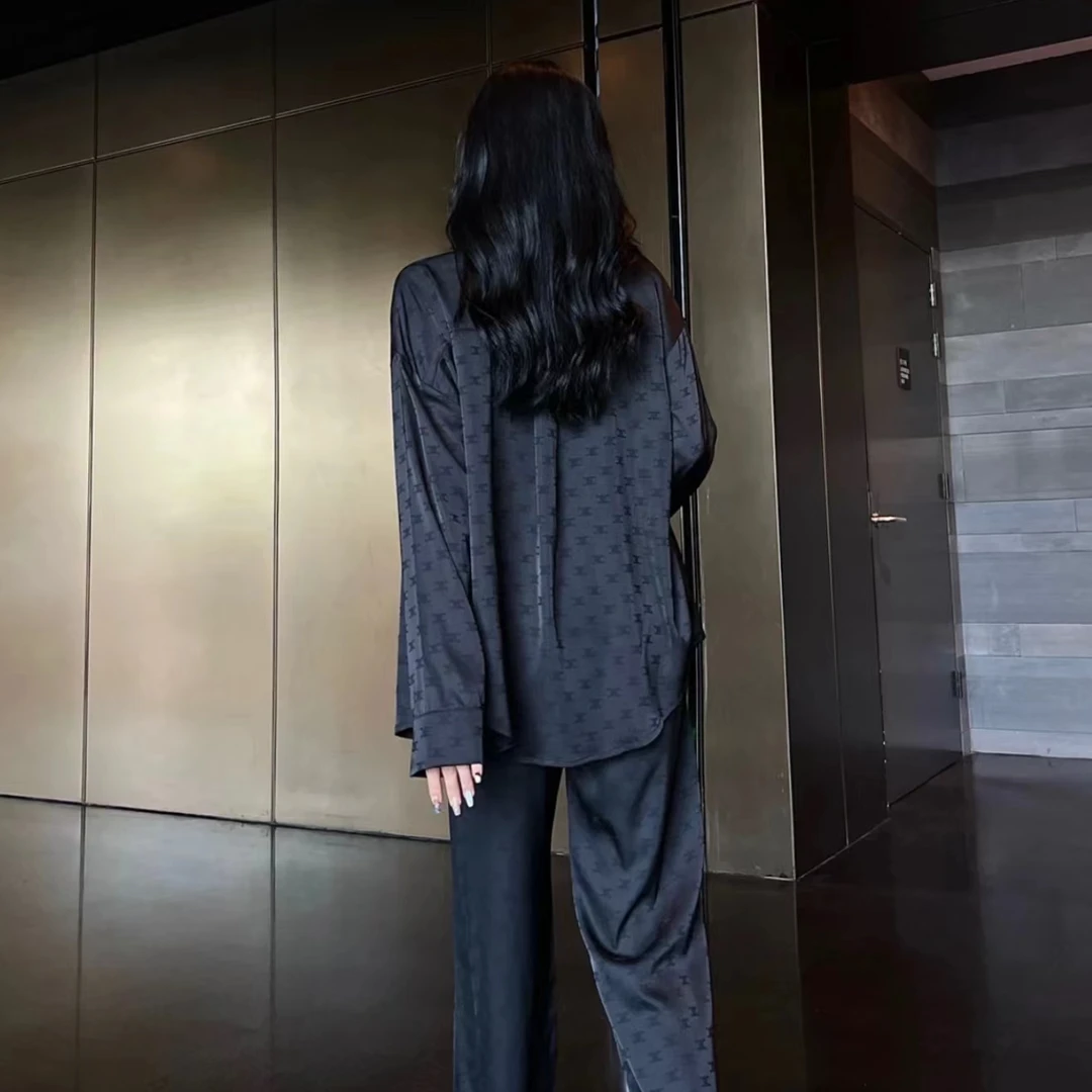 全新未使用 Celine/思琳 Celine 满印长袖 黑色/公价14500/36码