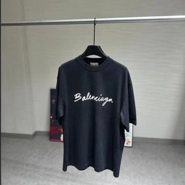 全新未使用 Balenciaga/巴黎世家 圆领字母纯色短袖/XS