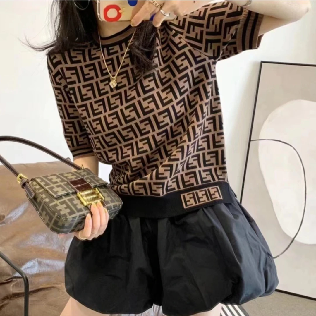 全新未使用 FENDI/芬迪 FF logo针织短袖套衫/38