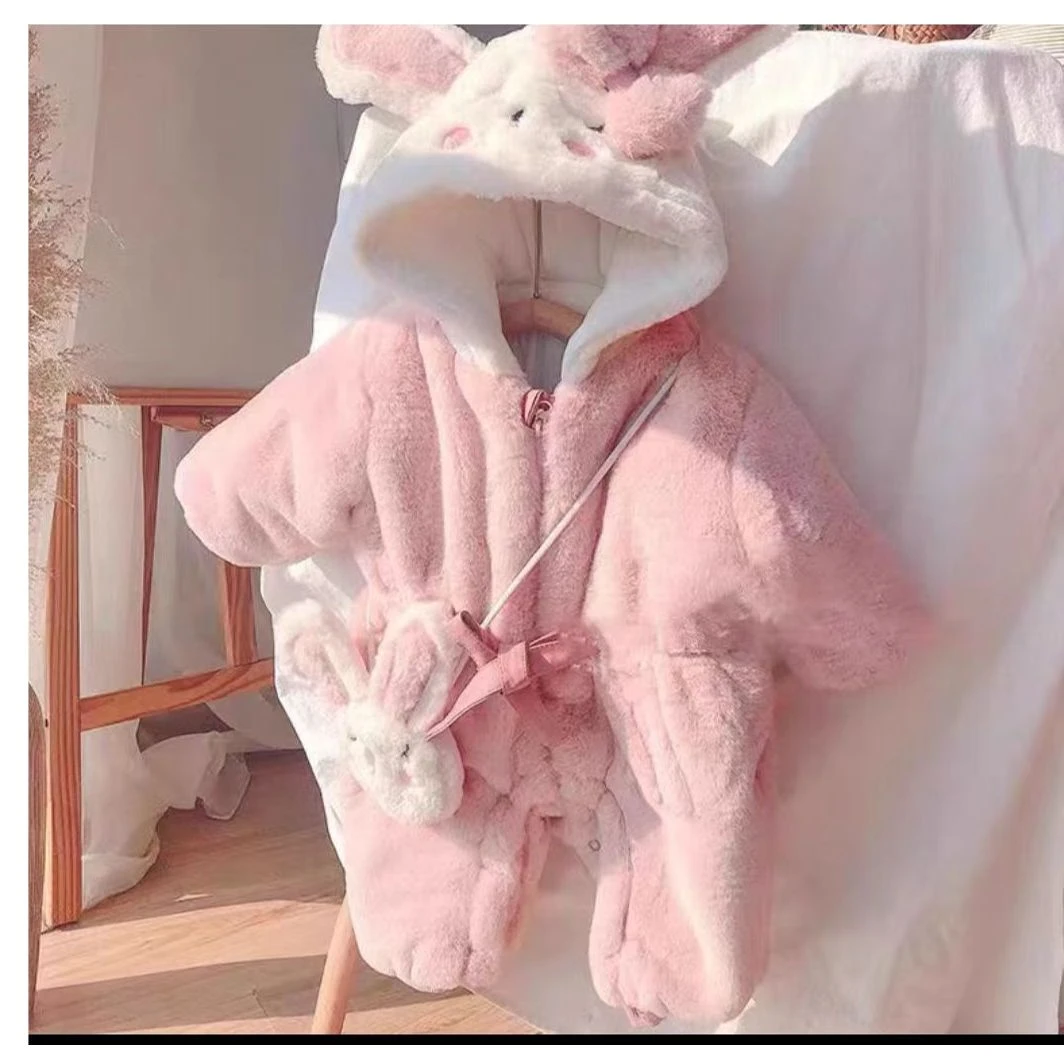 2100213毛毛挎包厚棉哈衣