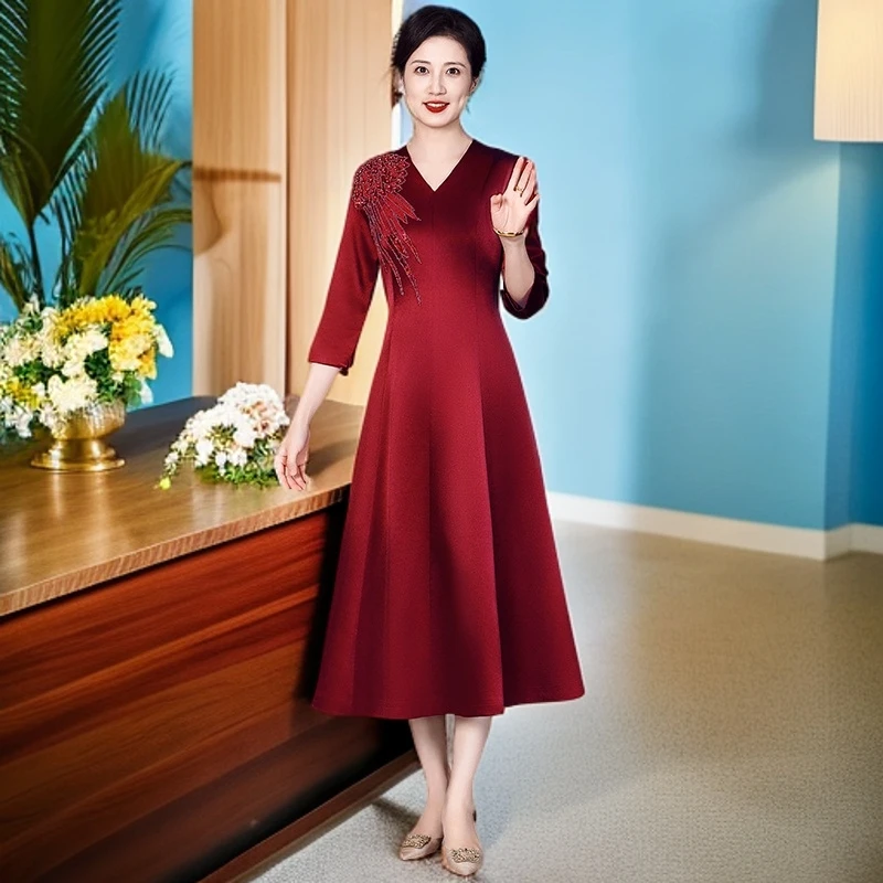 春秋装妈妈婚礼服高贵长款旗袍年轻宴会丈母娘喜婆婆婚宴装连衣裙