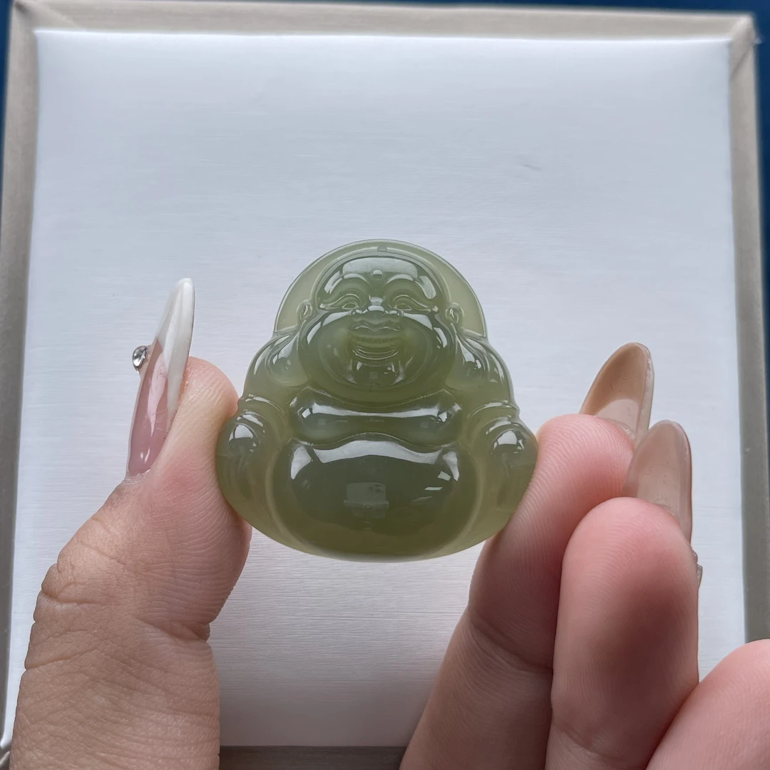 G0121和田玉湖水佛公吊坠O 34.6*34.6*10.9