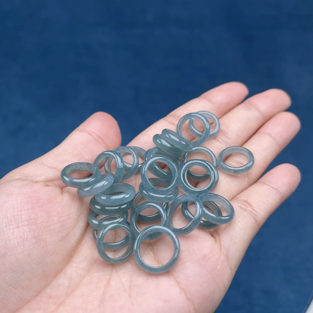 G0098翡翠圆环0小挂件多样性发货拍一发一15*9