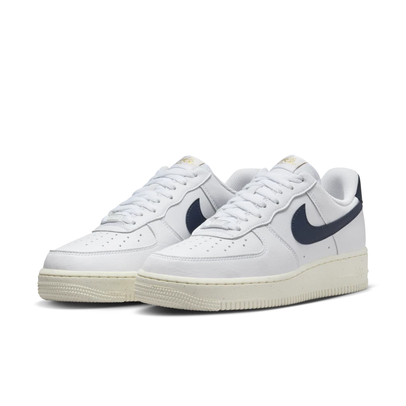 Nike耐克Air Force 1 '07女子空军一号运动休闲板鞋FZ6768-100