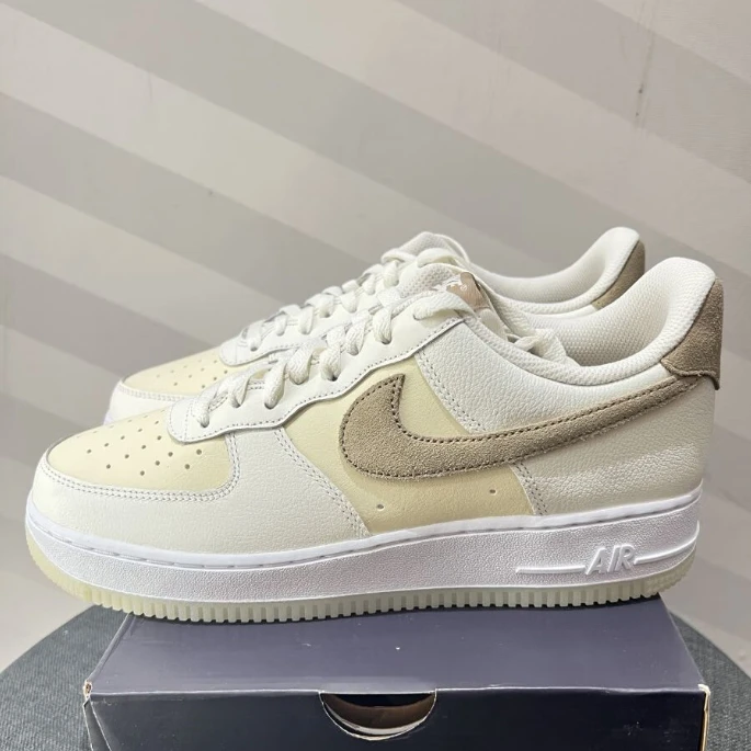 Nike耐克男鞋Air Force 1 '07 LV8潮流百搭休闲运动鞋 FN5832-101