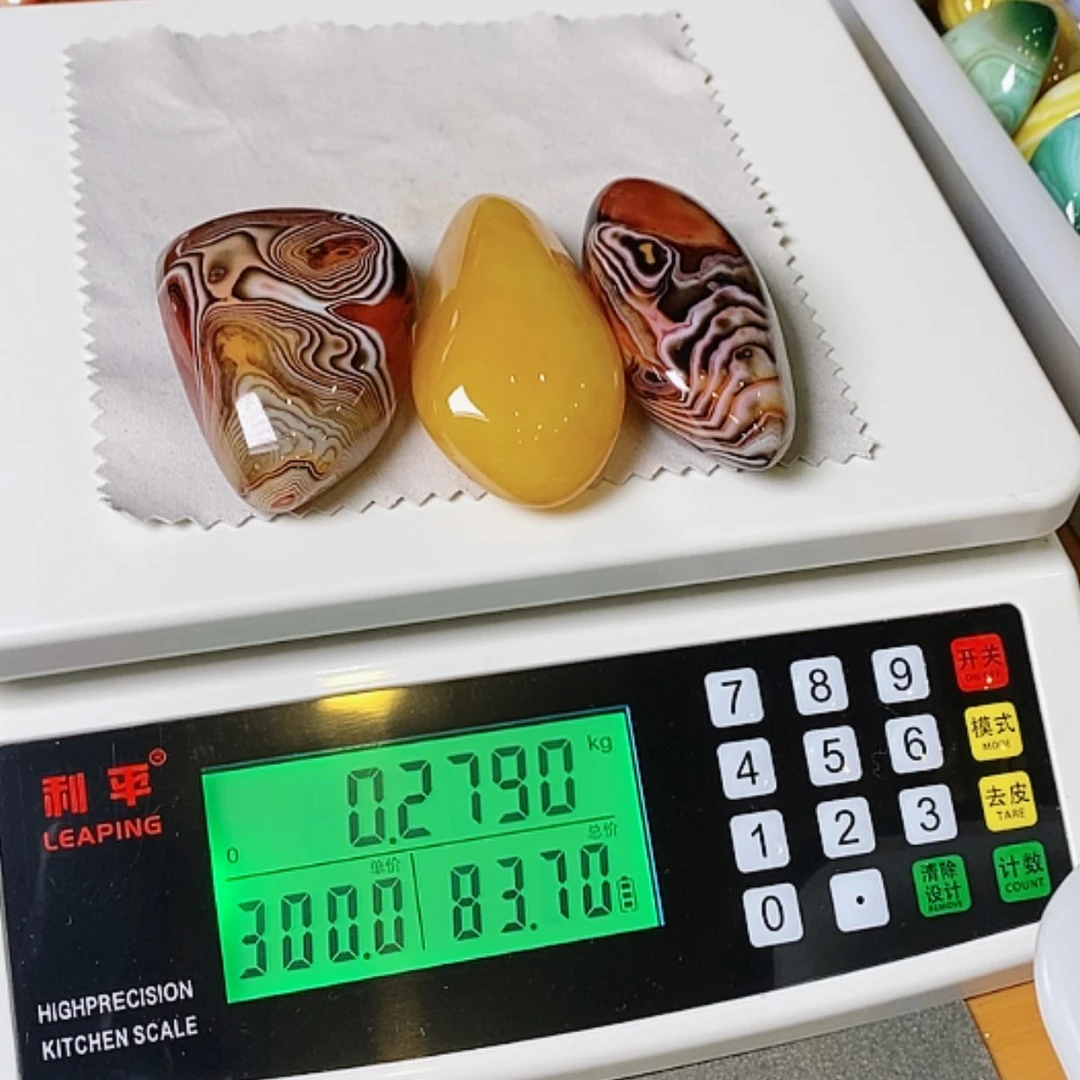 【闪购商品】玛瑙/玉髓手把石三毛未镶嵌M*茤