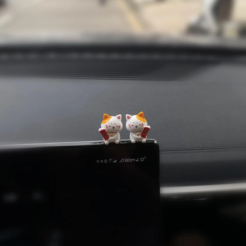 「好运招财」治愈系小巧汽车摆件装饰礼物可爱车载卡通饰品中控C15