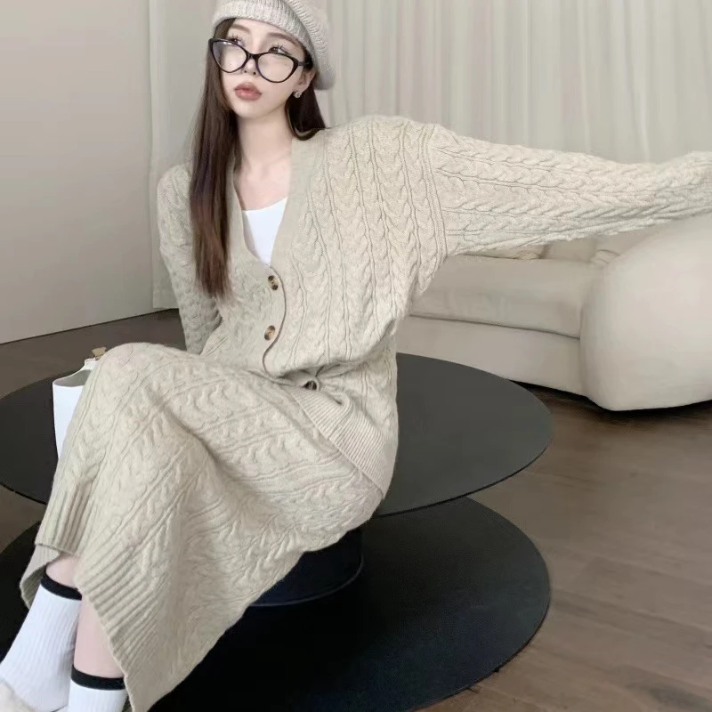 针织套装女2023秋冬新款小香风高级感宽松针织开衫半身裙两件套潮