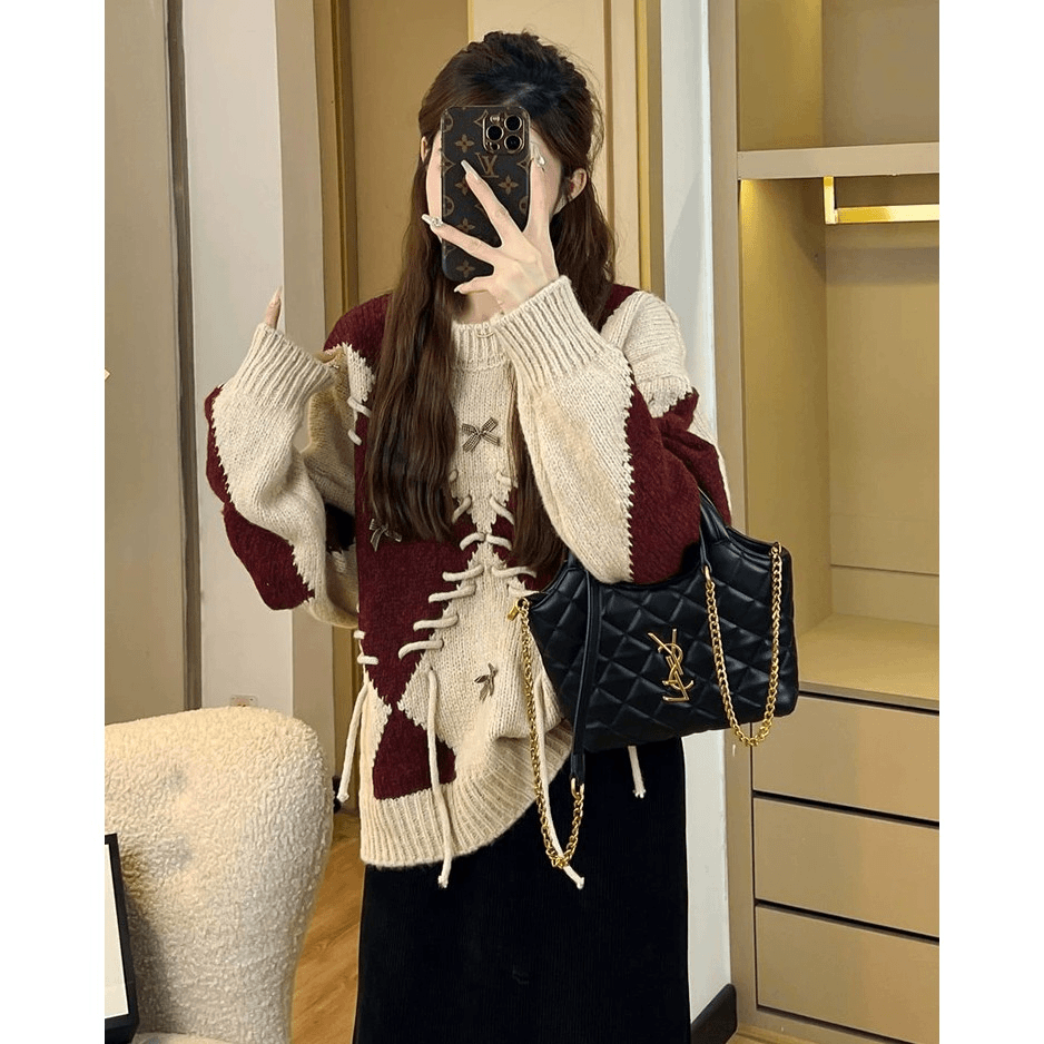 时尚撞色软糯毛衣女秋冬设计感日系温柔慵懒风宽松串绳针织衫外套