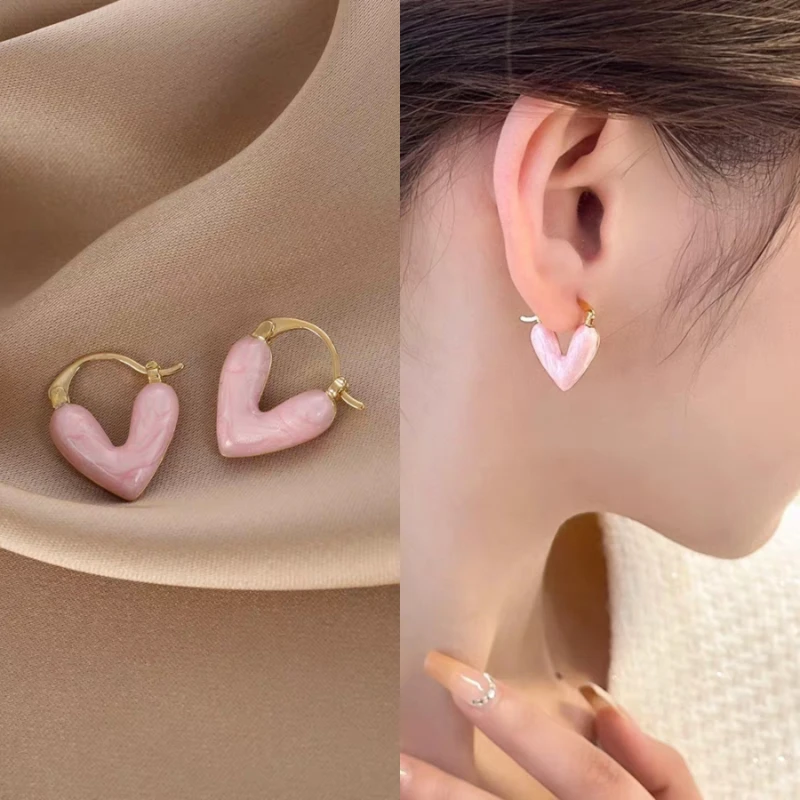 合金耳饰 网红小众轻奢耳扣高级感滴釉爱心耳环小巧精致时尚耳钉