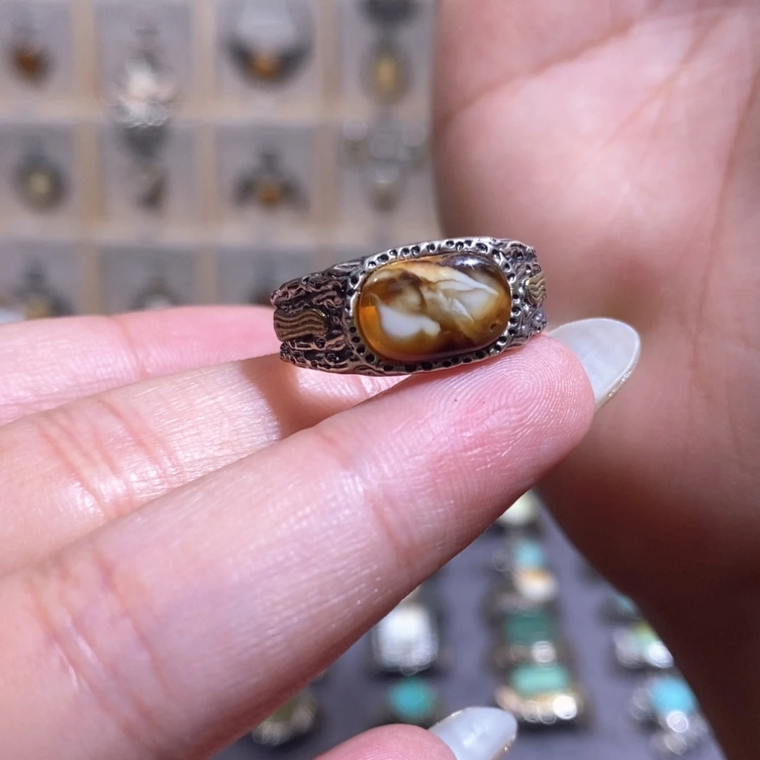 琥珀裸石银S925镶嵌哈****哈戒指