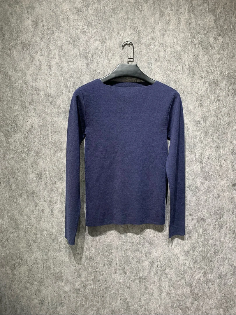 99新仅试穿/【dior 】羊毛深色卫衣/Xs码 /领标丢失