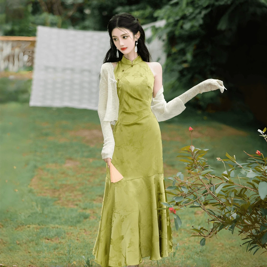 夏新中式国风复古绿色提花挂脖改良版旗袍连衣裙无袖修身长裙新款