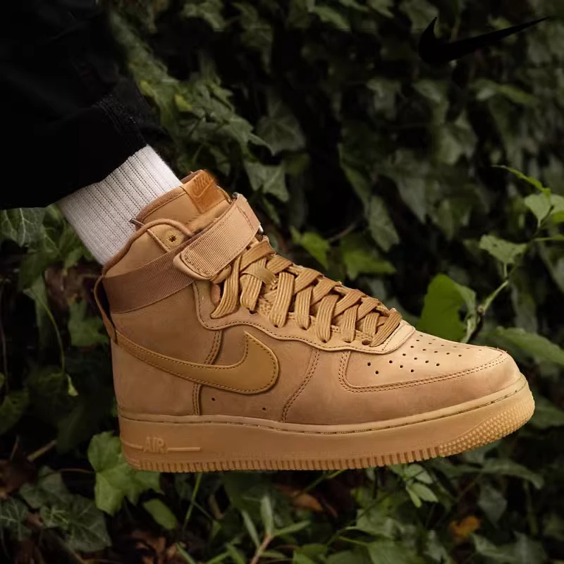 耐克女鞋新款AIR FORCE 1 HIGH LV8高帮板鞋运动休闲鞋CK0262-700