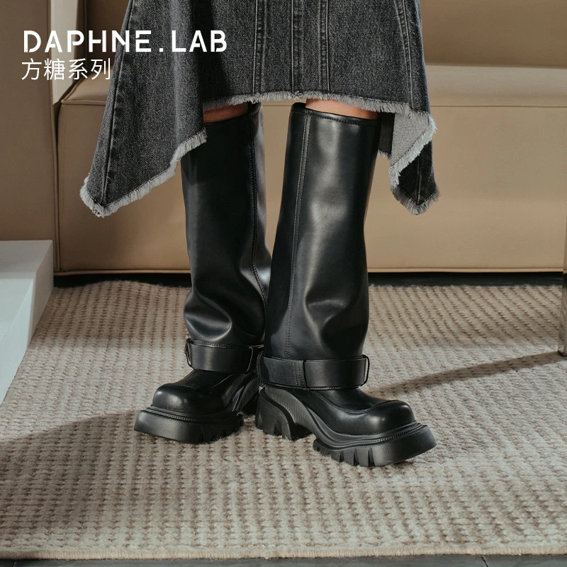 DAPHNE LAB达芙妮方糖裤管靴恶女千金风复古中筒长靴