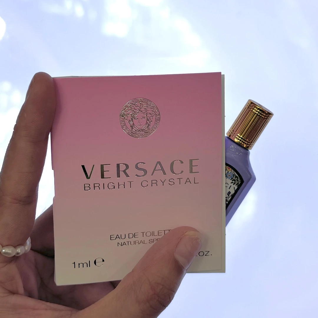 Versace/范思哲粉耀晶钻女士淡香水粉色经典花香清新甜美淡雅好闻