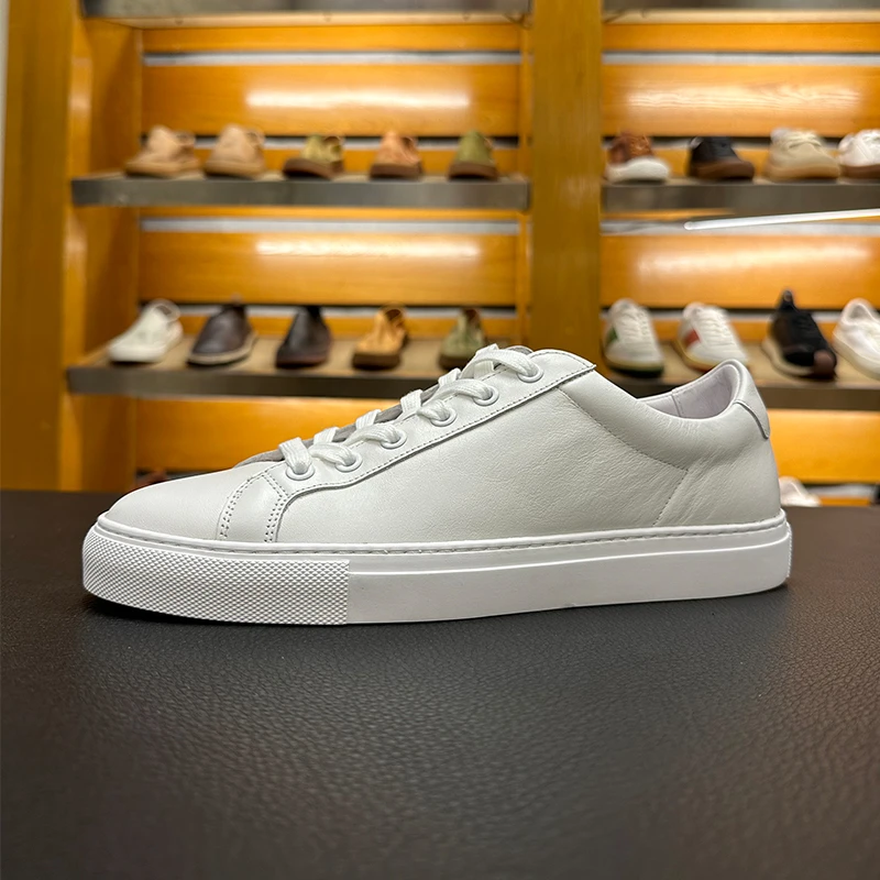 韩版潮流小白鞋2024夏季新款时尚舒适男鞋透气真皮低帮板鞋休闲些