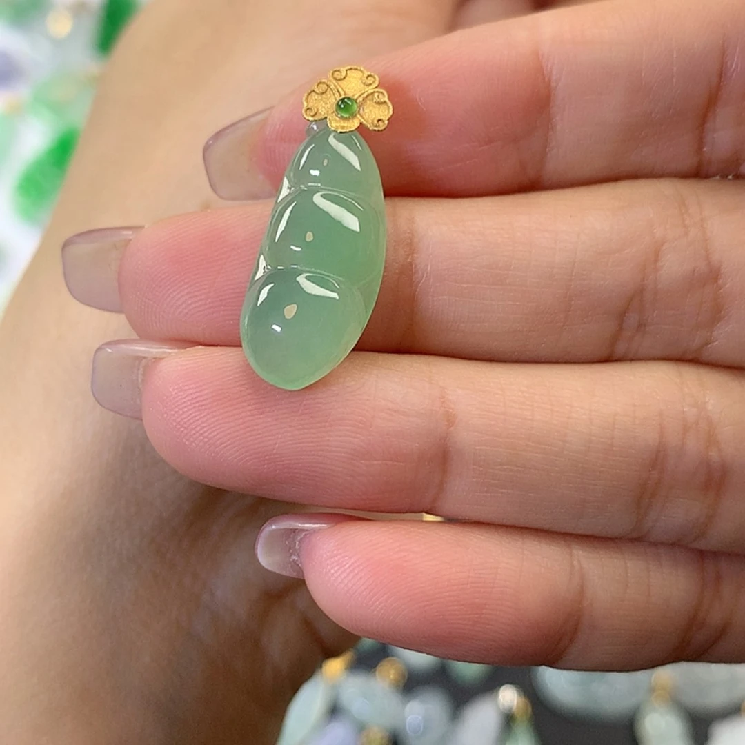 【闪购商品】翡翠吊坠(不含链)18K金镶嵌