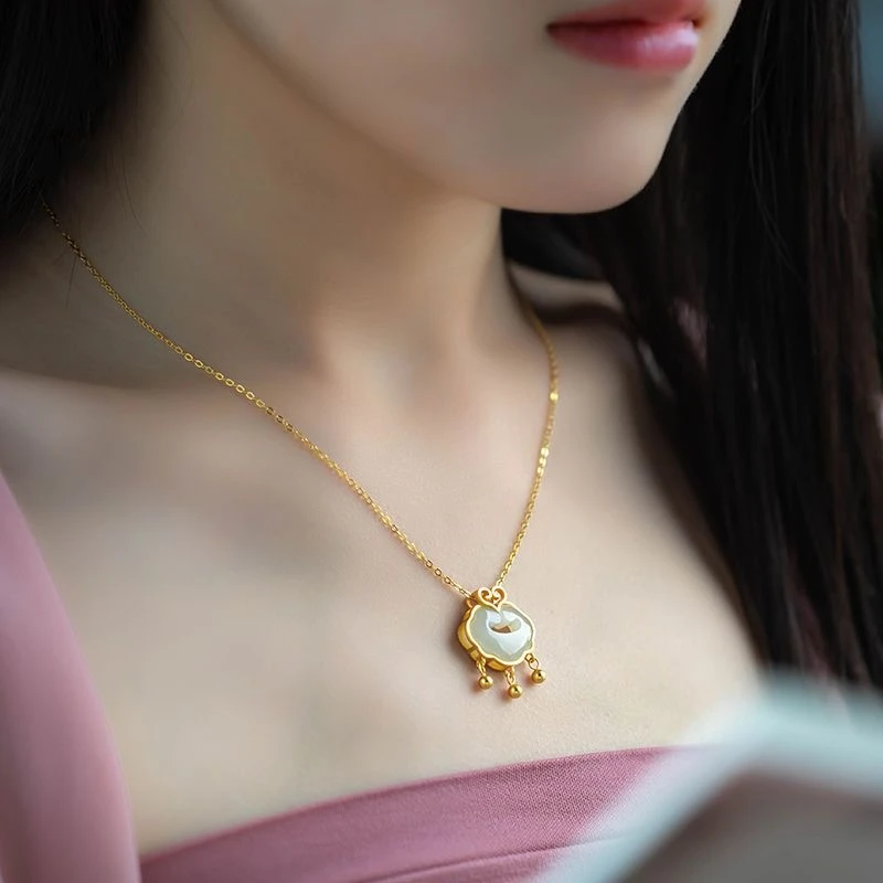 钛钢项链 平安如意长命锁项链女ins小轻奢高级感复古气质锁骨链