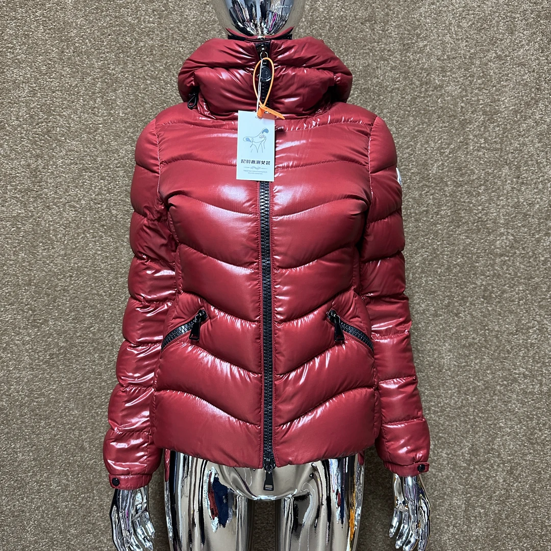 MONCLER 短款连帽羽绒服 00码 99新 非专柜原吊