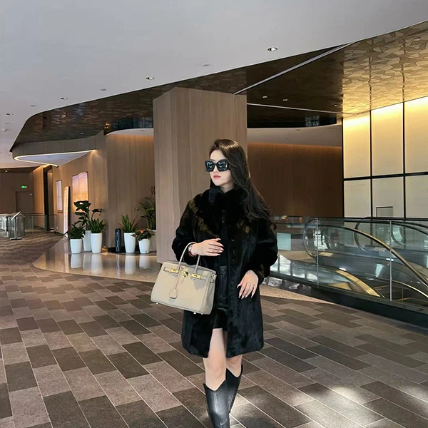 度登堡旗舰店进口水貂整貂外套75长中长款直板休闲时尚口袋立翻领