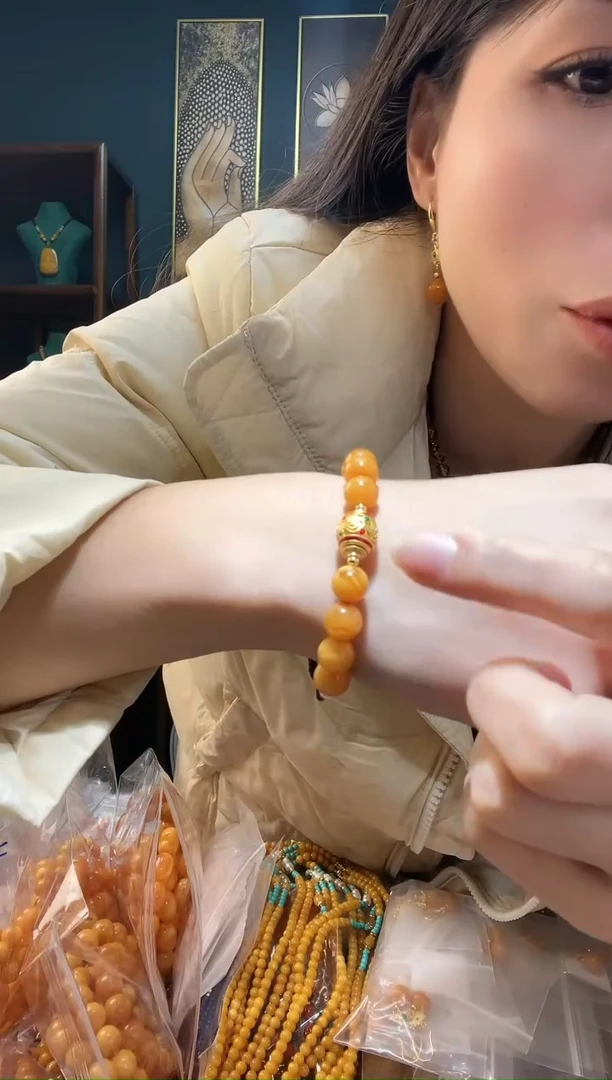 【闪购商品】琥珀裸石未镶嵌m11