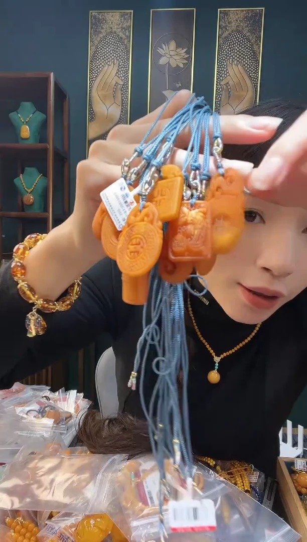 【闪购商品】琥珀裸石未镶嵌n04-多样性发货