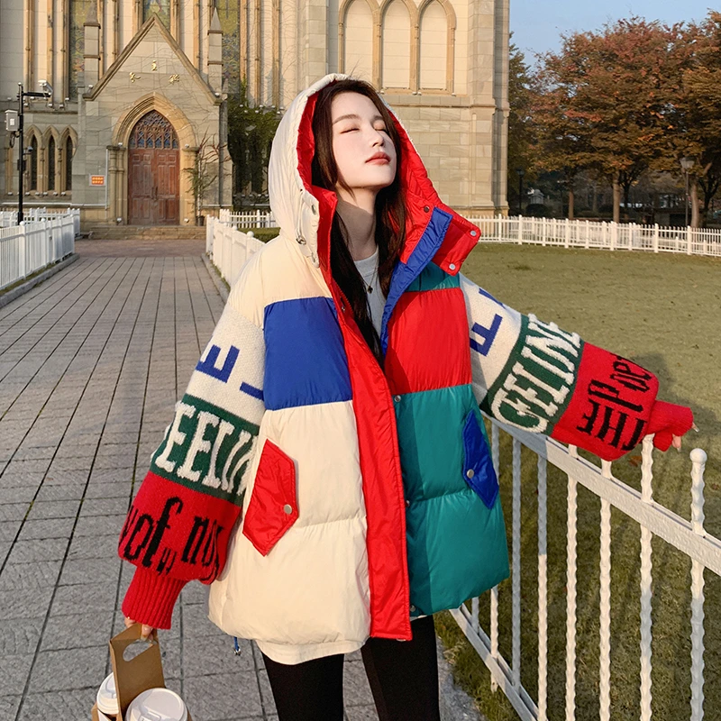 红拼色针织拼接字母刺绣时尚炸街羽绒服女2024冬季新款保暖面包服