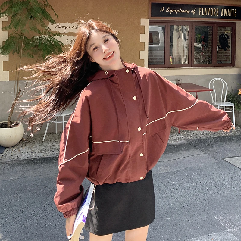 安可拉红韩版雅丹风连帽拼接冲锋衣外套女2024春秋季新款百搭夹克
