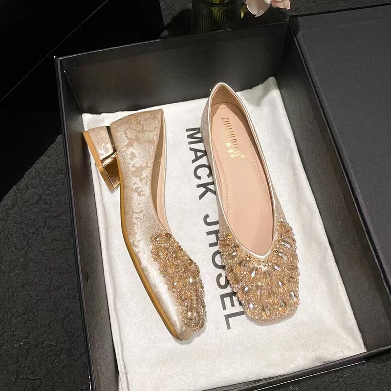 新中式国风方头粗跟高跟纯手工水钻方头软底单鞋浅口百搭洋气休闲