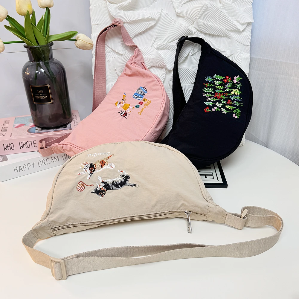 [四七专属】刺绣饺子包女新款单肩ins斜挎包学生斜挎帆布包