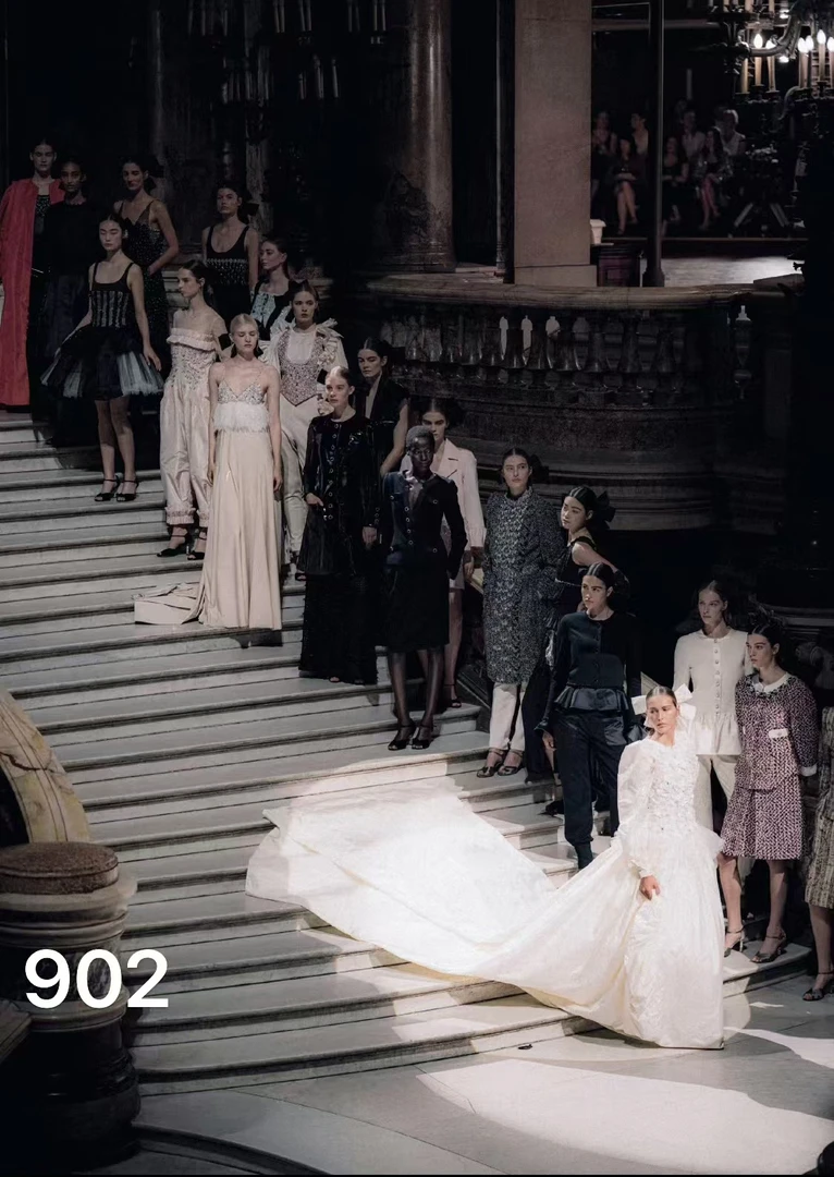 Charm Mantra【902】白色十字罗纹印花限量设计款卫衣