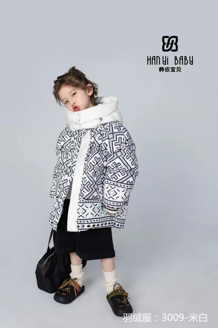 金贝儿潮童集合店反季潮牌羽绒服儿童时尚羽绒服